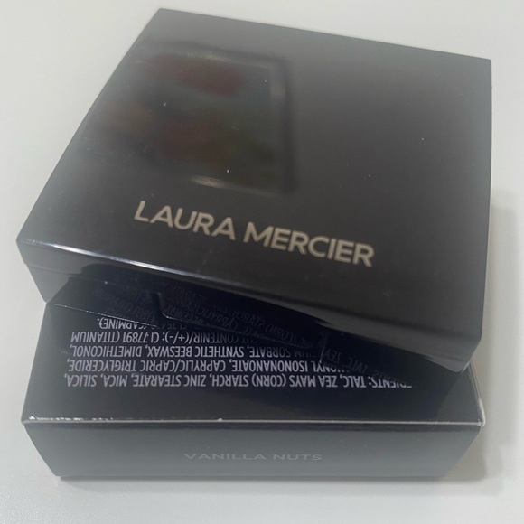 Laura Mercier Matte Eye Color Duo in Black Packaging - Picture 1 of 5